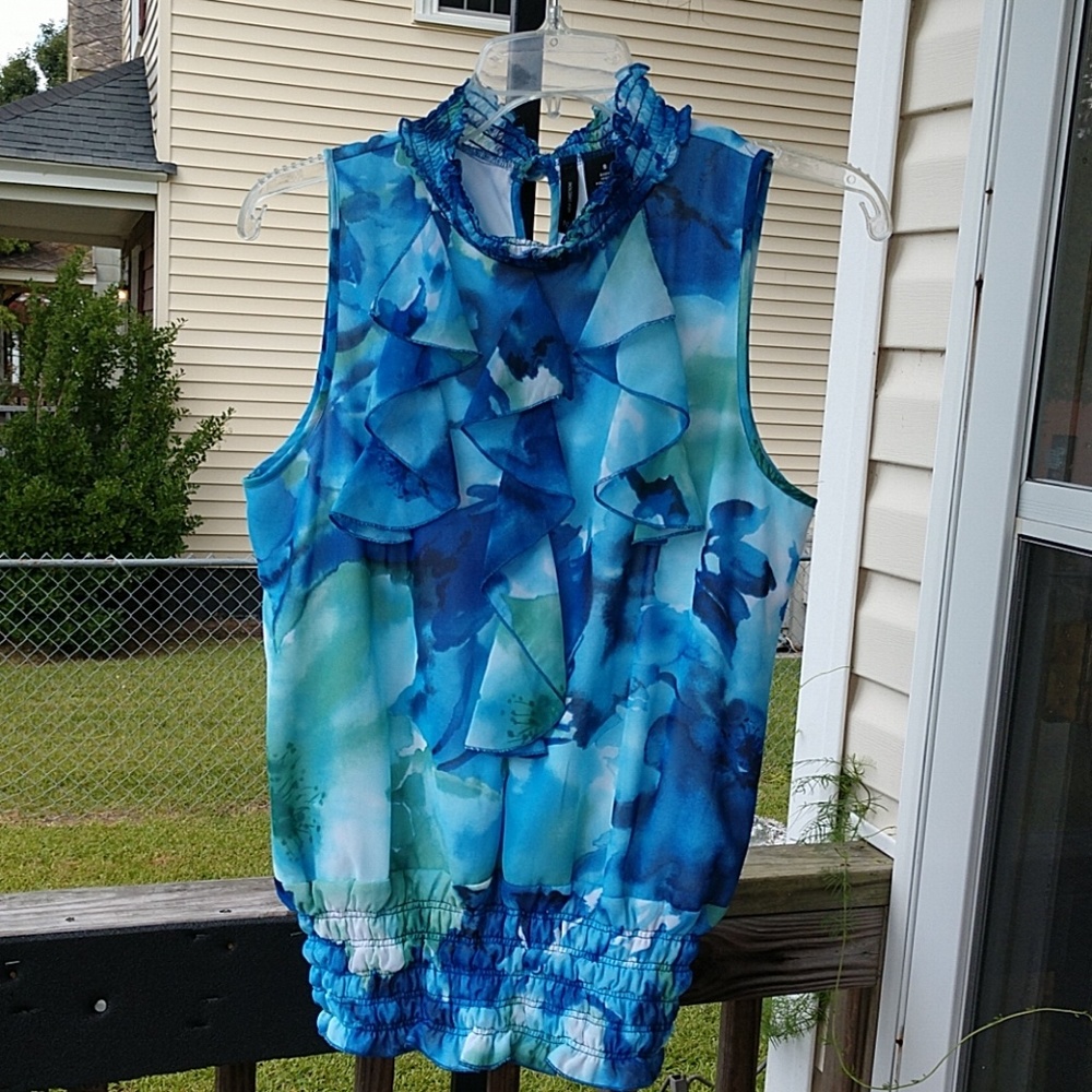 Sleeveless Fancy Sheer TOP Size Small New Directions Ruffle Neckline